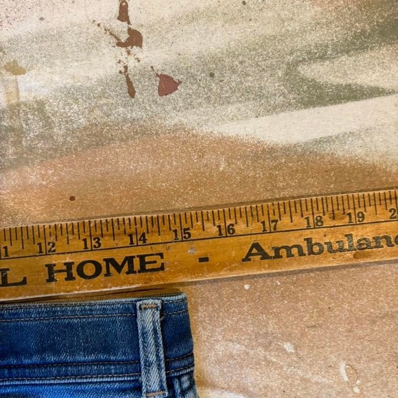 Vintage 1980s Beautifully faded Wrangler Jeans Measure 30x29 - Picture 5 of 6